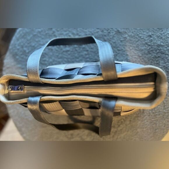 Vintage Harvey's Original Seatbelt Bag Treecycle Tote Double Handles - Picture 6 of 11